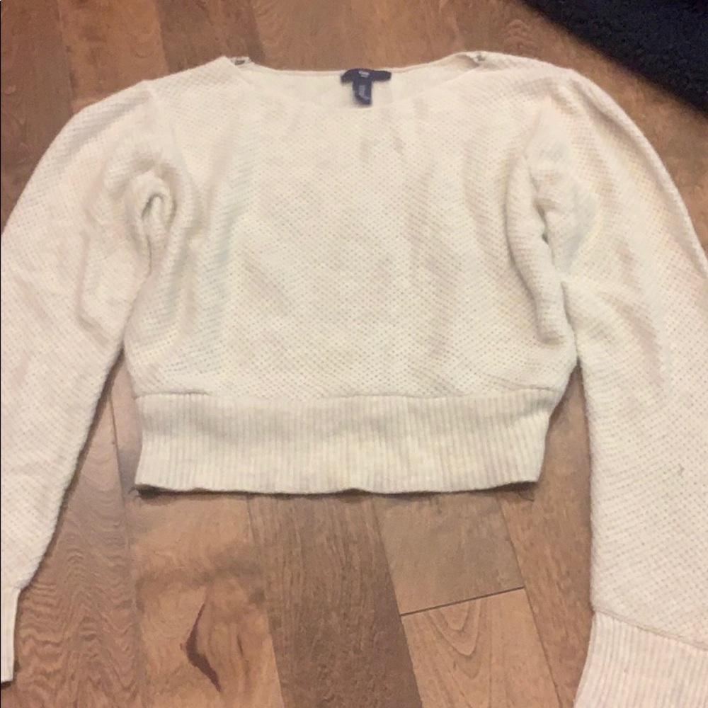 FREE WITH PURCHASE Cropped white gap sweater